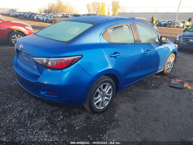 3MYDLBYV2HY186437 Toyota YARIS IA
