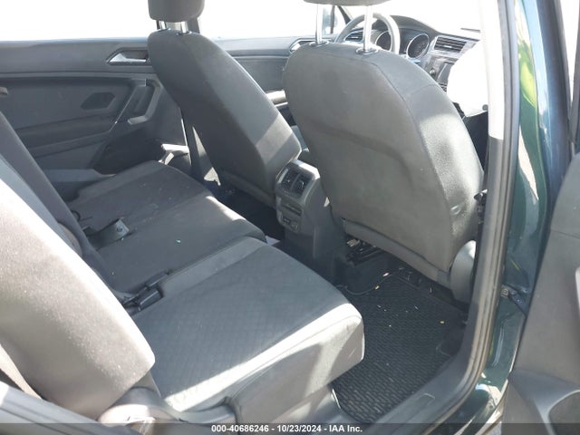 3VV1B7AX5JM146946 Volkswagen Tiguan 2.0t S