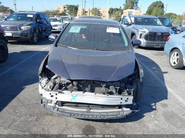 Toyota Prius Three 2016 JTDKARFU6G3026468 Image 13
