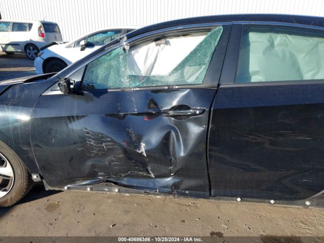 2HGFC2F57JH558216 Honda Civic Lx