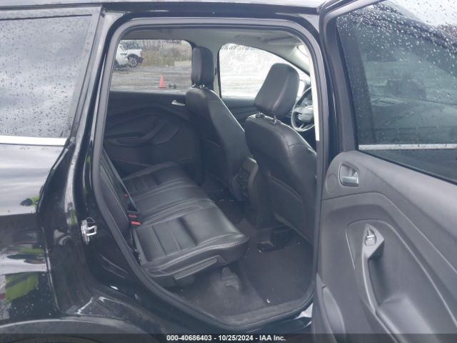 1FMCU9J98JUB71233 Ford Escape Titanium