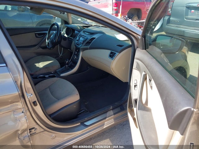 Hyundai Elantra Value Edition 2016 5NPDH4AE4GH676203 Image 5