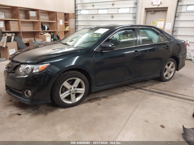 Toyota CAMRY SE 2014 4T1BF1FKXEU827411 Image 2