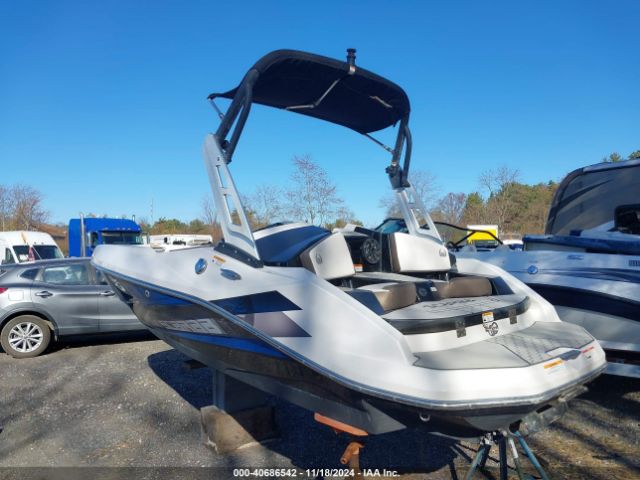 2019 SCARAB SCARAB PSBSA153L819      Photo 2