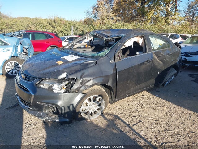 1G1JD5SH4J4115065 Chevrolet Sonic Lt Auto