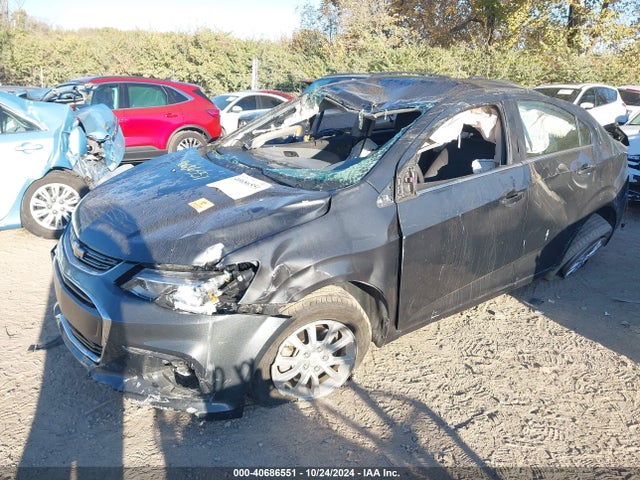 1G1JD5SH4J4115065 Chevrolet Sonic Lt Auto