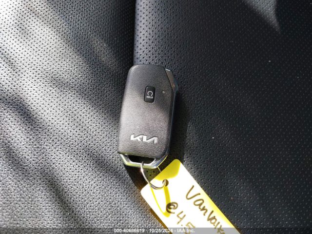 5XYK33AF7PG085718 KIA Sportage Ex