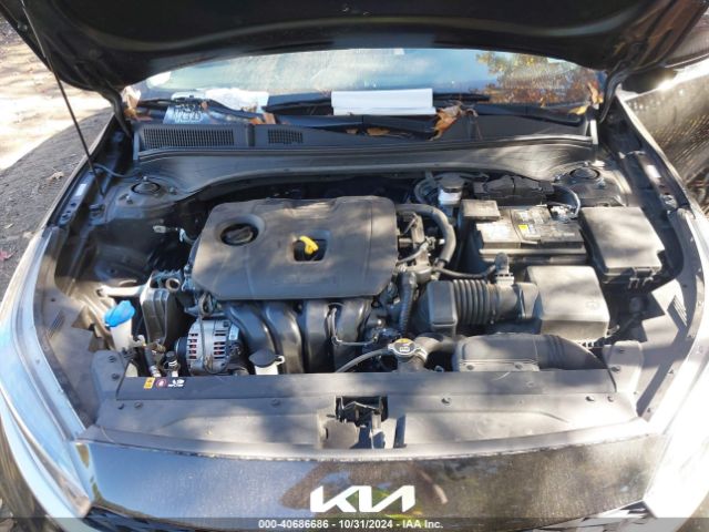3KPF24AD8NE450667 KIA Forte Lxs