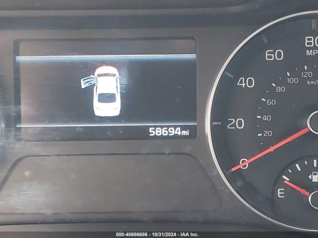 3KPF24AD8NE450667 KIA Forte Lxs
