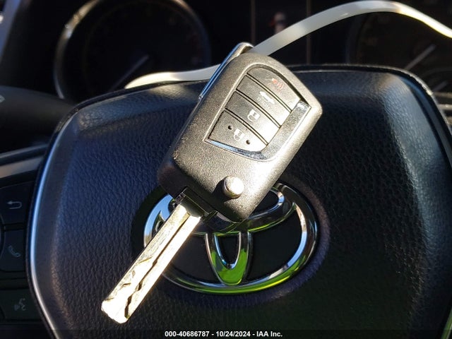 Toyota CAMRY SE 2018 4T1B11HK5JU669601 Image 11