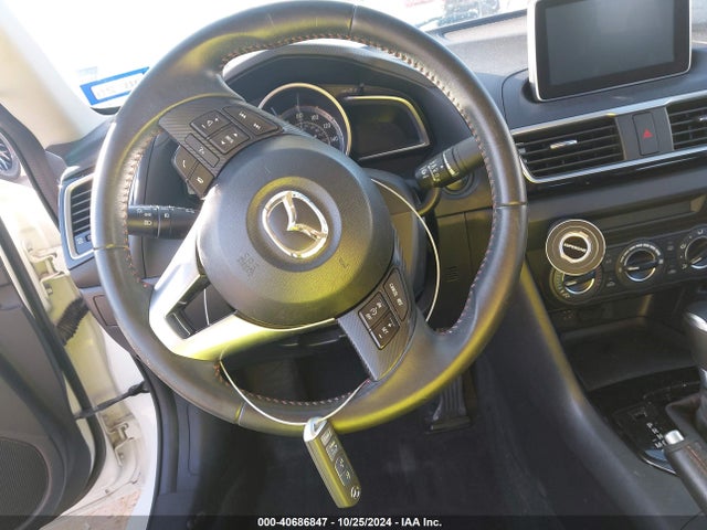 Mazda Mazda3 I Touring 2015 JM1BM1V74F1251373 Image 11