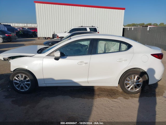 Mazda Mazda3 I Touring 2015 JM1BM1V74F1251373 Image 15