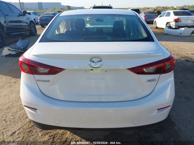 Mazda Mazda3 I Touring 2015 JM1BM1V74F1251373 Image 17