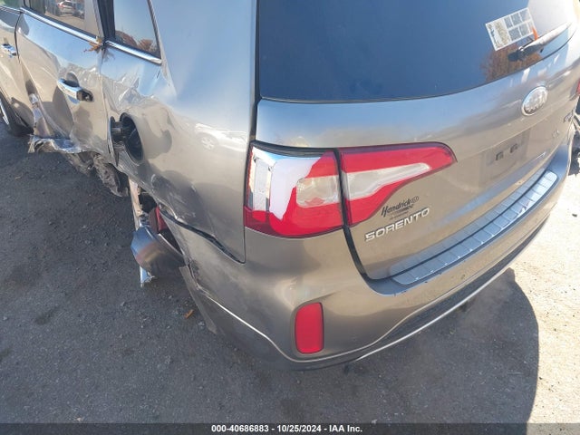 KIA Sorento Limited V6 2014 5XYKWDA70EG487972 Image 18
