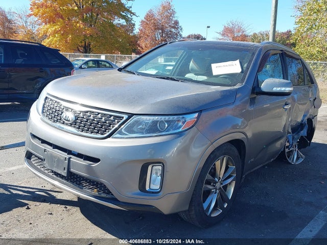 KIA Sorento Limited V6 2014 5XYKWDA70EG487972 Image 2