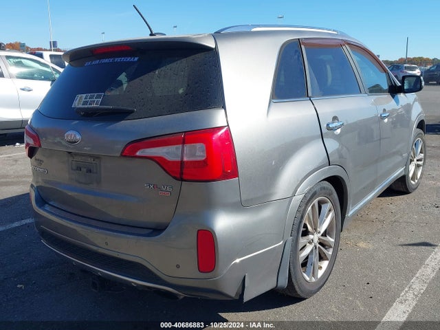 KIA Sorento Limited V6 2014 5XYKWDA70EG487972 Image 4