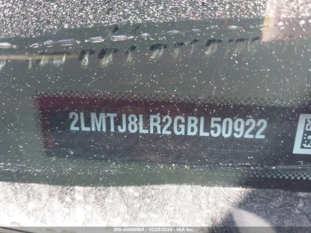 2LMTJ8LR2GBL50922 Lincoln Mkx Reserve