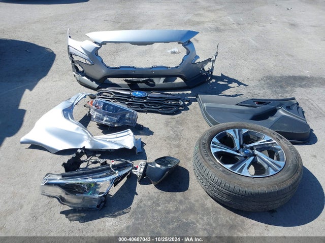 JF2GUADC6R8237136 Subaru Crosstrek Premium