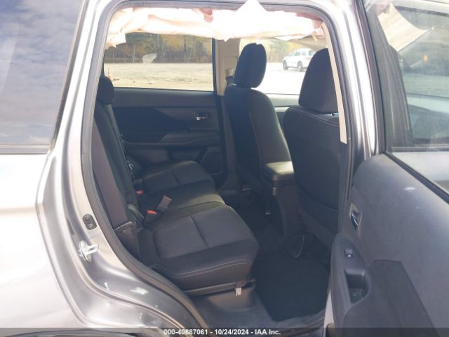 JA4AZ3A31JZ057240 Mitsubishi Outlander Es