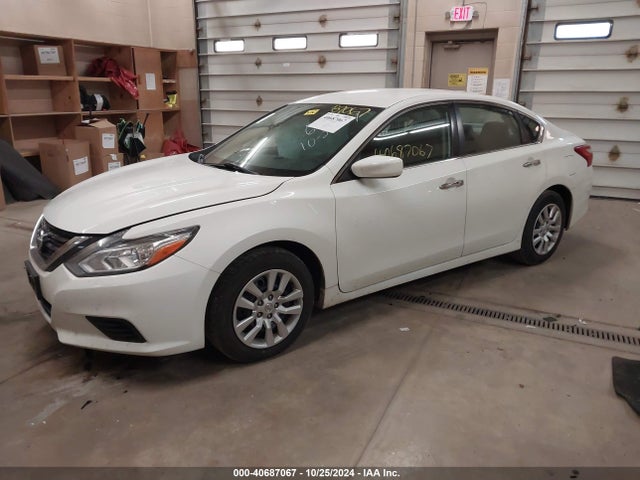 Nissan Altima 2.5 S 2017 1N4AL3AP3HC192152 Image 2
