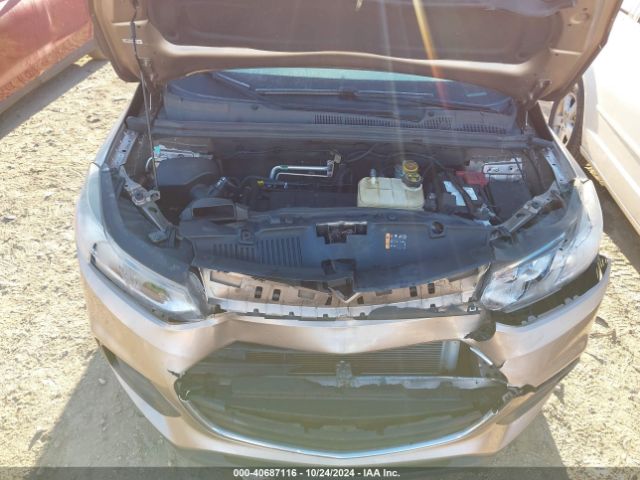 3GNCJKSB5JL313075 Chevrolet TRAX LS