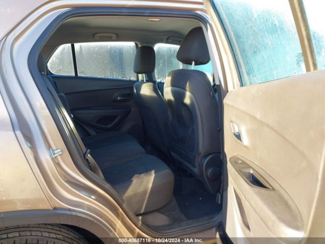 3GNCJKSB5JL313075 Chevrolet TRAX LS