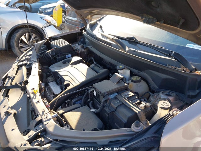 2GNAXHEV8J6188298 Chevrolet EQUINOX LS