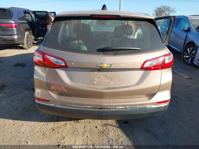 2GNAXHEV8J6188298 Chevrolet EQUINOX LS