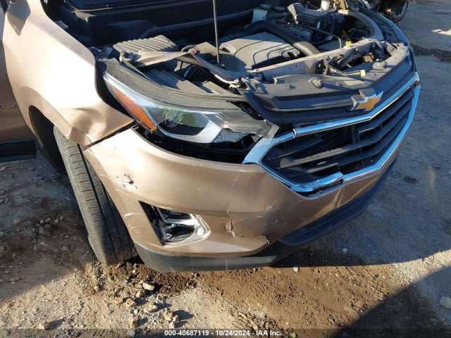 2GNAXHEV8J6188298 Chevrolet EQUINOX LS