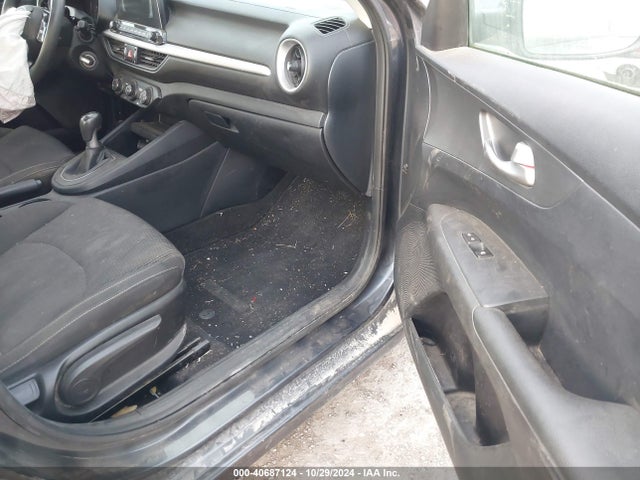 3KPF24AD6LE143818 KIA FORTE FE