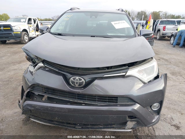 Toyota Rav4 Xle 2017 JTMWFREV6HJ705246 Image 12