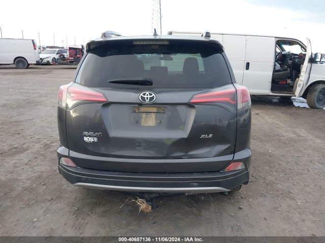 Toyota Rav4 Xle 2017 JTMWFREV6HJ705246 Image 16