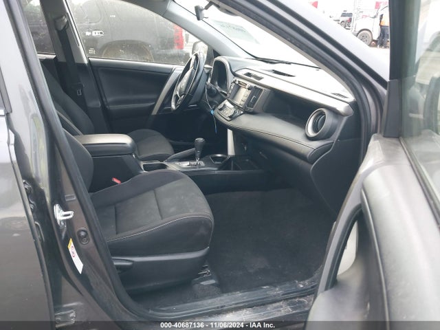 Toyota Rav4 Xle 2017 JTMWFREV6HJ705246 Image 5