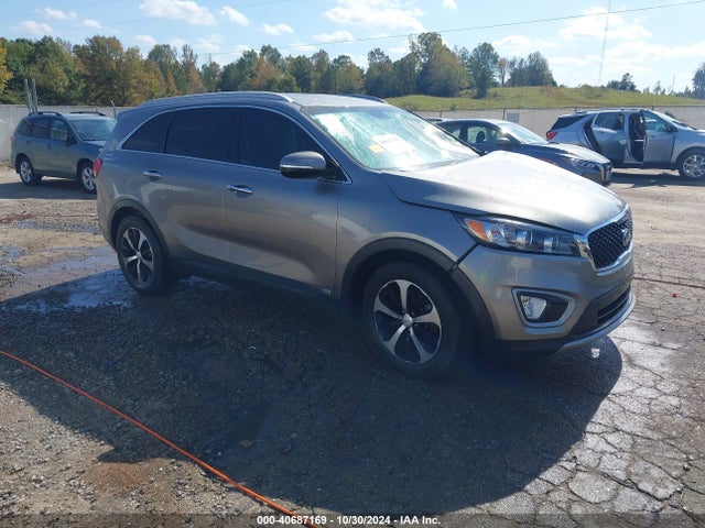 2018 5XYPHDA5XJG430378 main image