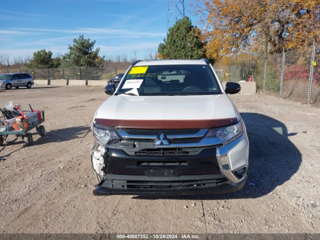 JA4AZ3A37JZ051989 Mitsubishi Outlander Le