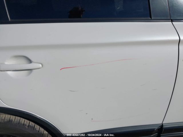 JA4AZ3A37JZ051989 Mitsubishi Outlander Le