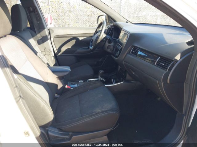 JA4AZ3A37JZ051989 Mitsubishi Outlander Le