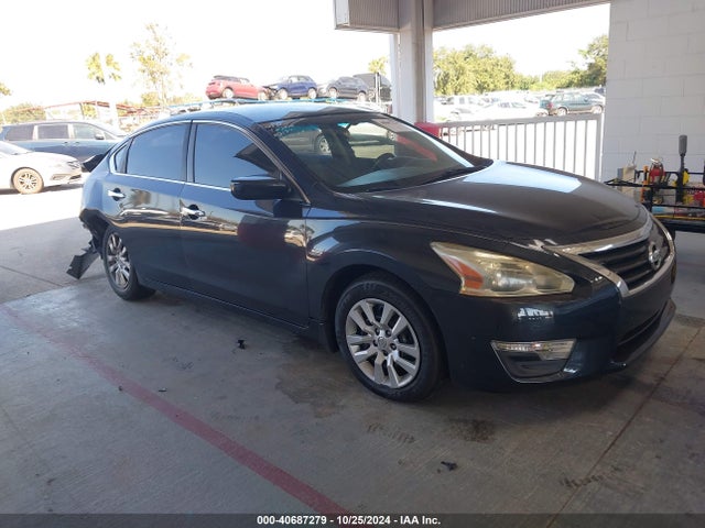 Nissan Altima 2.5 S 2014 1N4AL3AP3EN216062 Image 1