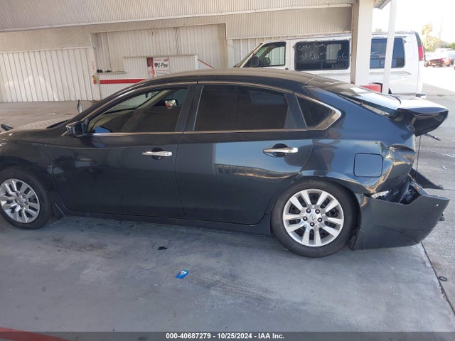 Nissan Altima 2.5 S 2014 1N4AL3AP3EN216062 Image 14