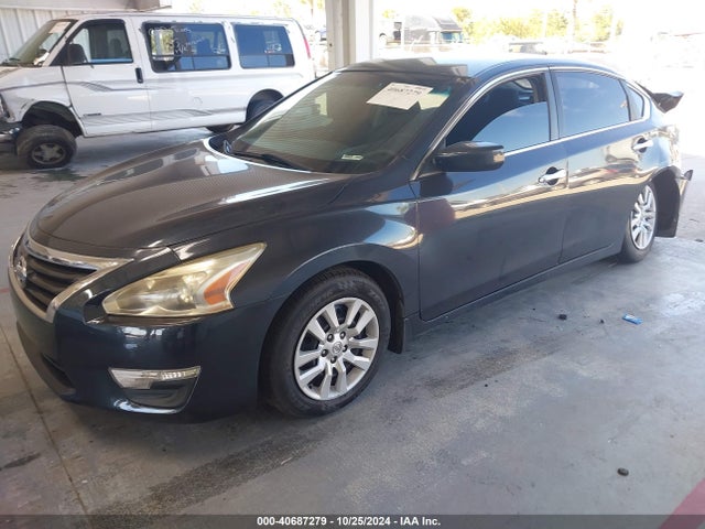 Nissan Altima 2.5 S 2014 1N4AL3AP3EN216062 Image 2