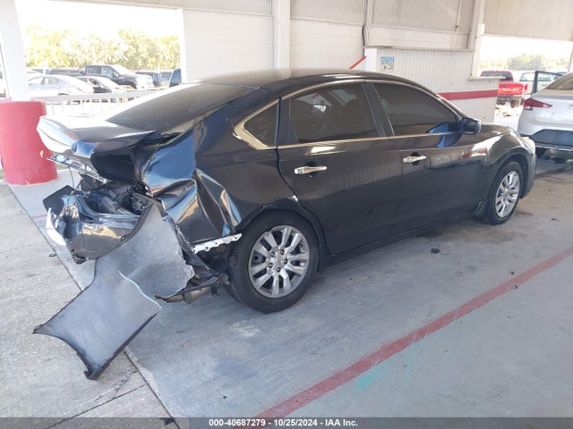 Nissan Altima 2.5 S 2014 1N4AL3AP3EN216062 Image 4