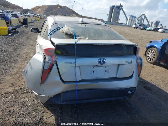Toyota Prius Two 2017 JTDKBRFU6H3546507 Image 19