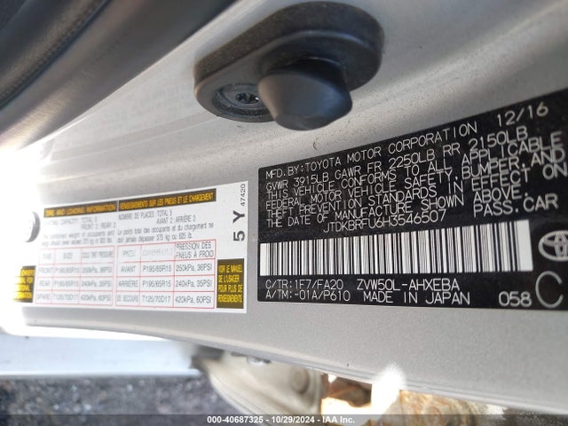 Toyota Prius Two 2017 JTDKBRFU6H3546507 Image 9