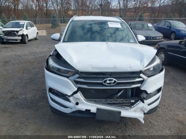 KM8J3CA44HU466822 Hyundai Tucson Se Plus