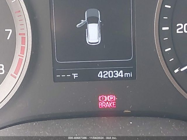 KM8J3CA44HU466822 Hyundai Tucson Se Plus