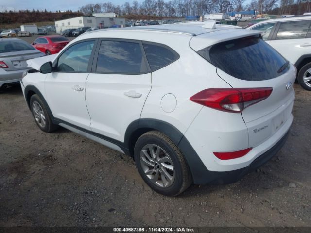 KM8J3CA44HU466822 Hyundai Tucson Se Plus