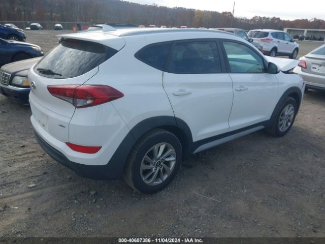 KM8J3CA44HU466822 Hyundai Tucson Se Plus