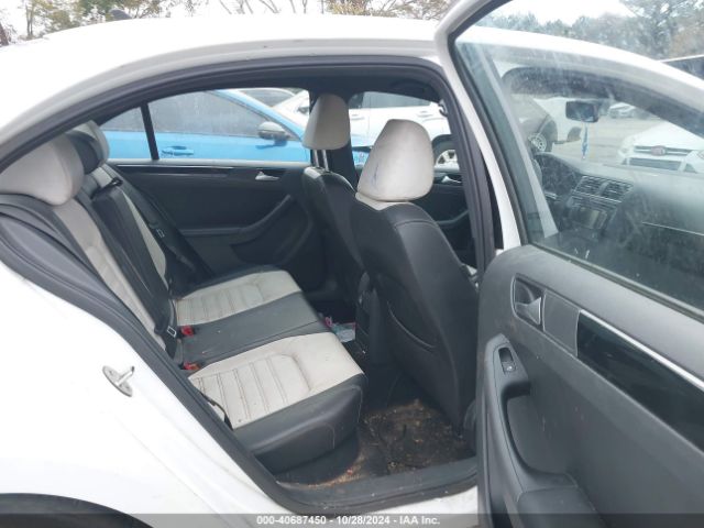 3VWD17AJ0FM400335 Volkswagen Jetta 1.8t Sport
