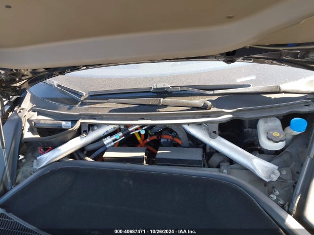 2015 TESLA MODEL S 5YJSA1H49FF092335 Photo 9