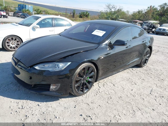 2015 TESLA MODEL S 5YJSA1H49FF092335 Photo 1